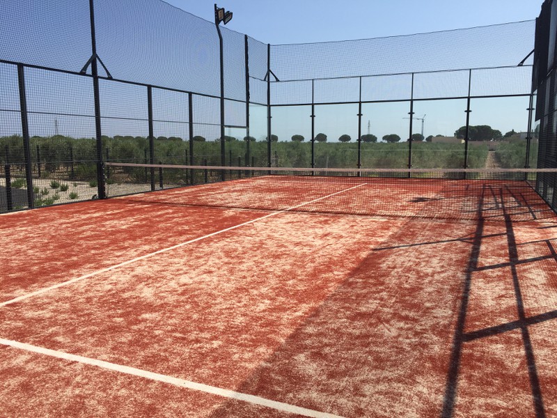 terrain de padel extérieur